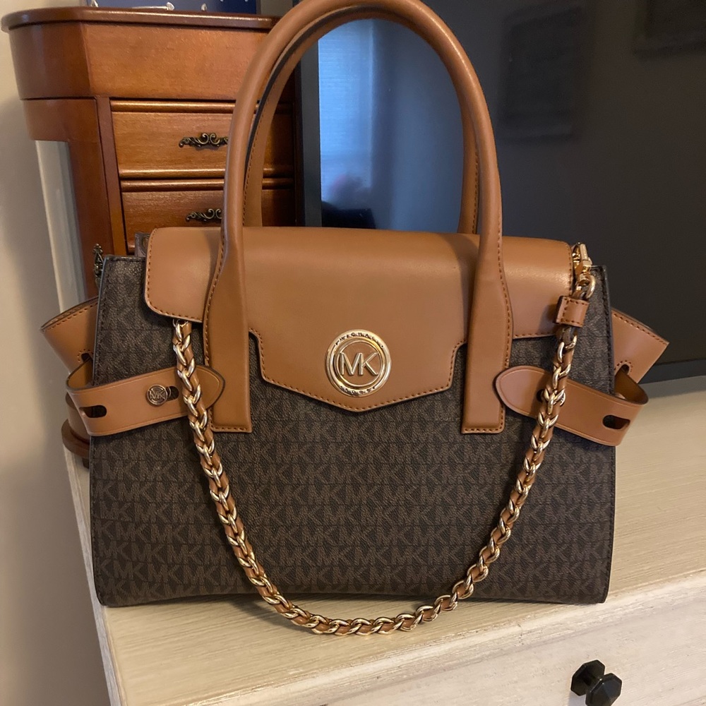 MICHAEL KORS Carmen Large Logo Leather Satchel